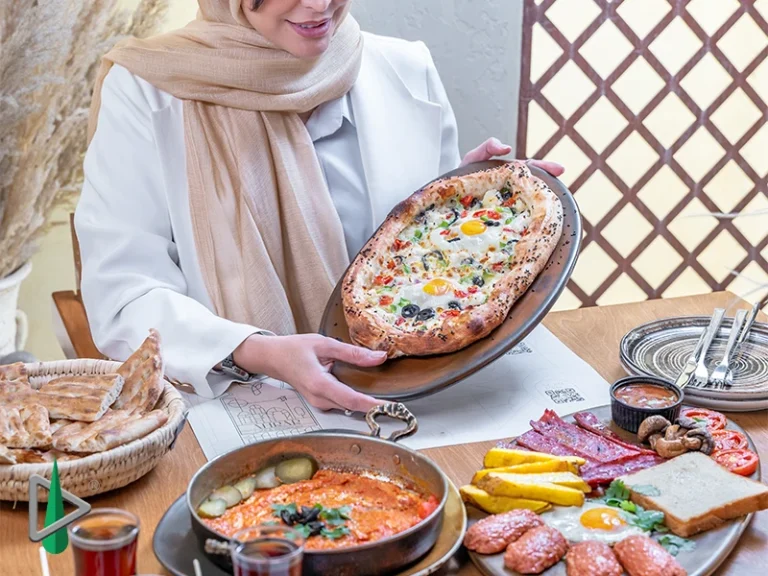 کافه رستوران احرار